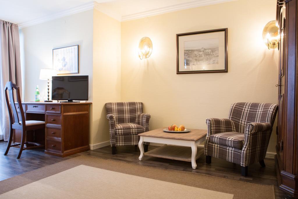 Schoekel'S Hotel Und Restaurant Elze ภายนอก รูปภาพ