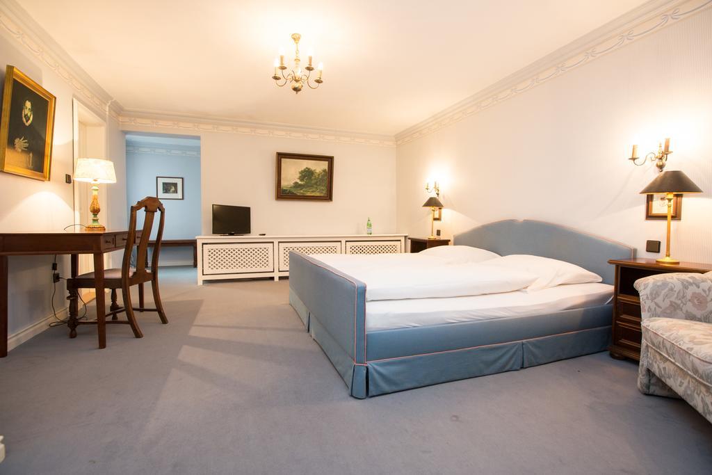 Schoekel'S Hotel Und Restaurant Elze ภายนอก รูปภาพ